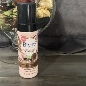 Biore rose quartz + charcoal